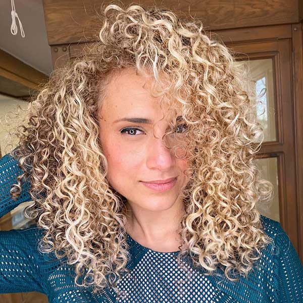 Short Curly Blond Hairstyles