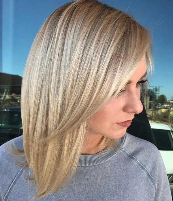 Blonde Bob With Side Bangs