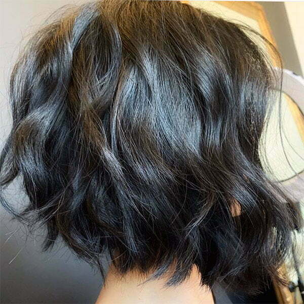 hairstyles for short wavy hair
