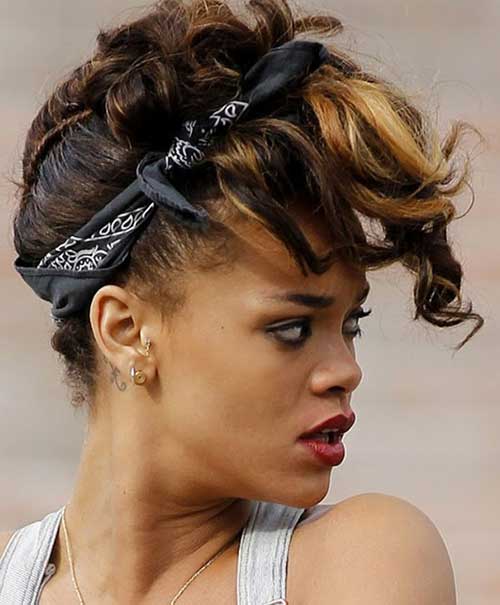 Rihanna's Curly Fake Short Hair