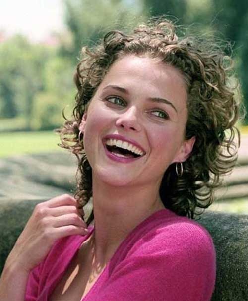 Short Frizzy Curly Nice Hairstyles